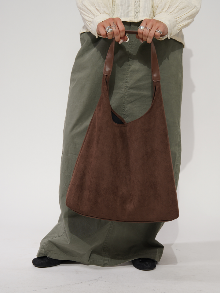 Timeless Leather Tote for Everyday Use