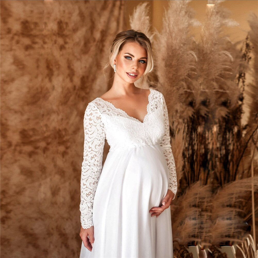 Elegant Lace Maxi Dress for Expecting Moms